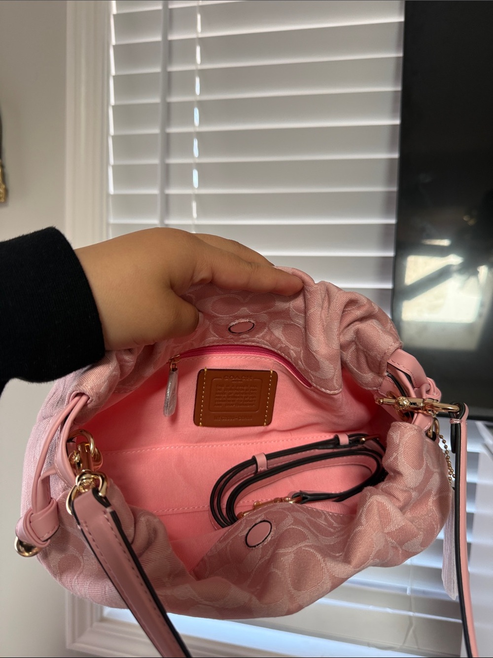 Coach Pink Signature Jacquard Shoulder Bag with Gold Hardware - Picture 3 of 3